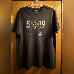 Men’s Express Black Graphic T-Shirt. Pre-Loved. Excellent Condition. Size Large